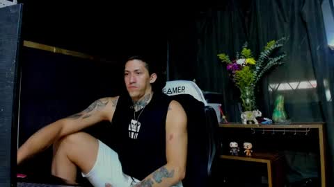 naider_1 online show from April 10, 2026, 6:07 am