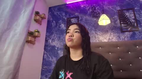 Snapshot of naileth_ chatting on December 3, 2025, 12:07 am NAILETH online show from December 3, 2025, 12:07 am