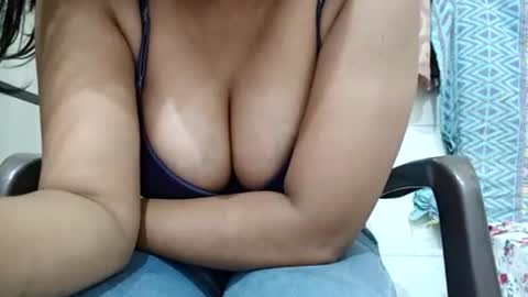 Snapshot of naina00123 chatting on July 31, 2026, 8:14 am Naina online show from July 31, 2026, 8:14 am