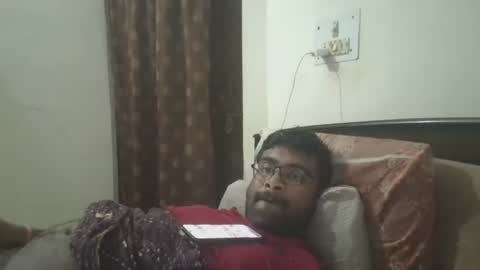 NAIRANANDU28 online show from May 9, 2026, 10:53 am