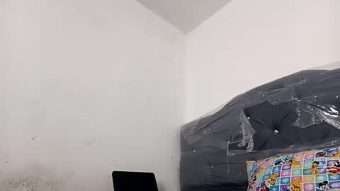 Snapshot of naisha_and_axelh chatting on February 5, 2026, 5:39 pm naisha and axel2 online show from February 5, 2026, 5:39 pm