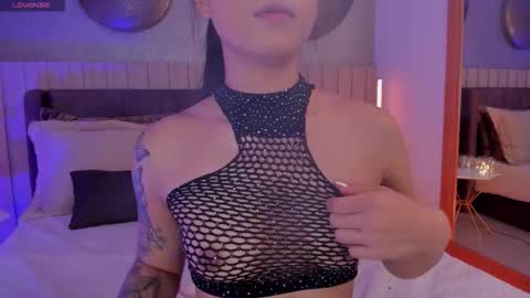 Snapshot of naishaford_1 chatting on December 5, 2025, 3:15 am Naisha Ford online show from December 5, 2025, 3:15 am