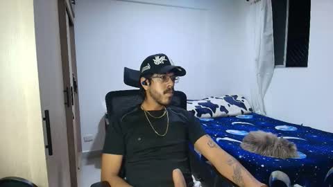 Snapshot of naitsihrc chatting on December 4, 2025, 9:29 am Nait online show from December 4, 2025, 9:29 am