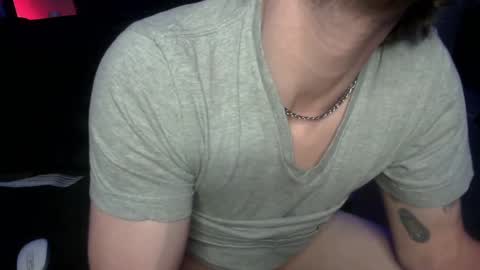 Snapshot of nakedboi420 chatting on September 19, 2025, 9:43 am mid-west guy living on the east coast trying to figure out where to go next online show from September 19, 2025, 9:43 am