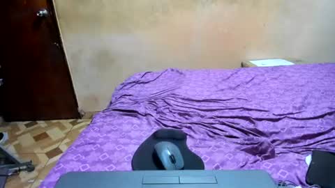nakedlima online show from July 30, 2026, 6:29 pm