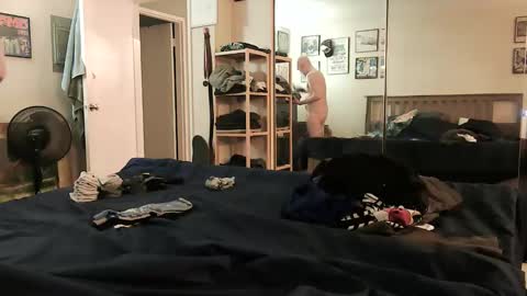 nakedmonkey online show from March 22, 2026, 9:18 pm