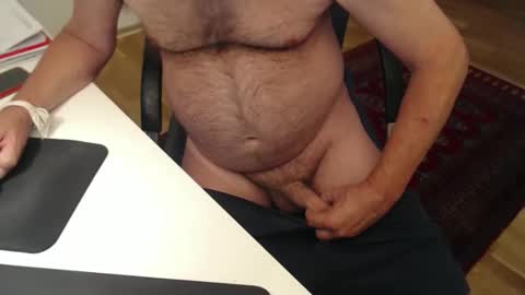 Snapshot of nakedwanker10 chatting on April 22, 2026, 5:10 am Nakedwanker10 online show from April 22, 2026, 5:10 am