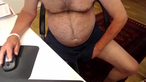 Snapshot of nakedwanker10 chatting on April 27, 2026, 6:44 am Nakedwanker10 online show from April 27, 2026, 6:44 am