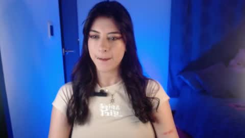 nala_saphir online show from November 27, 2025, 5:42 am