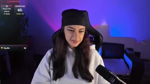 nala_saphir online show from December 18, 2025, 8:09 am