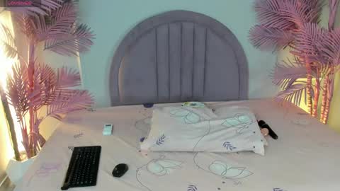 Snapshot of nalapalmer chatting on May 9, 2026, 7:30 pm nalapalmer online show from May 9, 2026, 7:30 pm