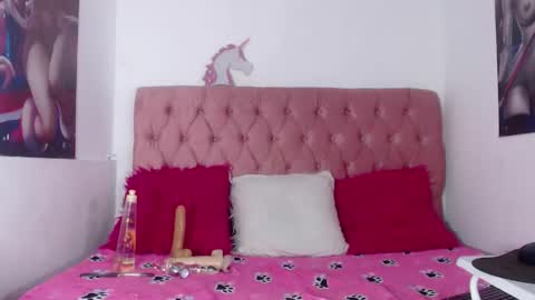 Snapshot of nalaroy chatting on November 25, 2025, 4:56 am NALAROY online show from November 25, 2025, 4:56 am