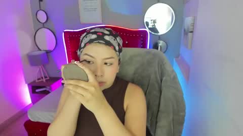 namiko_park online show from February 8, 2025, 12:06 pm