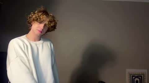 Georges online show from October 21, 2025, 7:25 pm