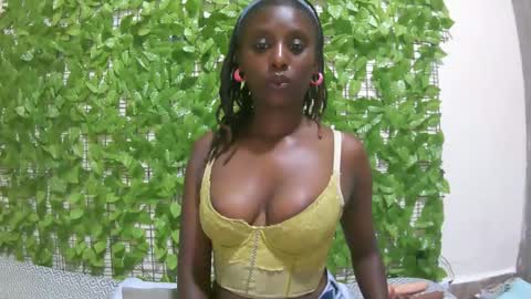 nana2095 online show from January 15, 2026, 2:38 am