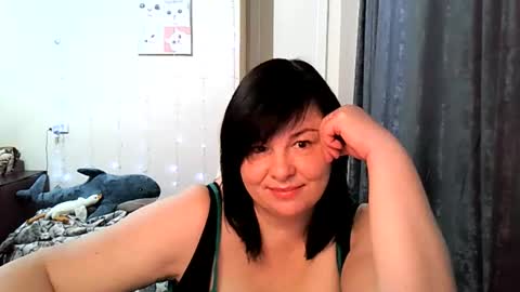 Nana Lulu online show from May 13, 2026, 4:32 am