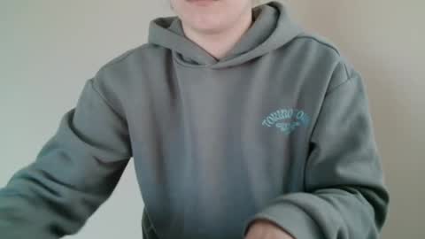 Nana online show from April 6, 2026, 4:57 am