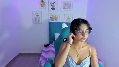 nanami_owo online show from October 13, 2025, 3:39 am