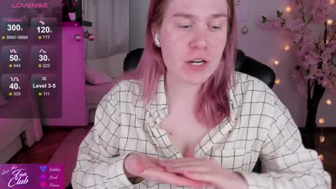 Snapshot of nancy_sun_ chatting on December 19, 2024, 2:13 pm Nancy online show from December 19, 2024, 2:13 pm