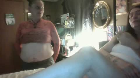 Snapshot of nancybees3 chatting on June 22, 2026, 8:55 am jasminej online show from June 22, 2026, 8:55 am