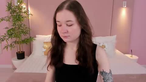 Nancy online show from February 25, 2026, 3:27 am