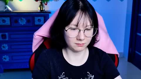 nancymartinez online show from October 25, 2025, 5:26 am