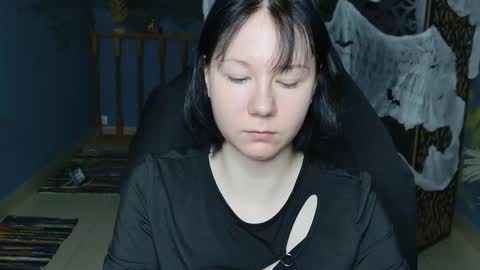 nancymartinez online show from October 30, 2025, 5:09 am