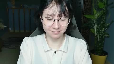 nancymartinez online show from November 3, 2025, 9:10 am