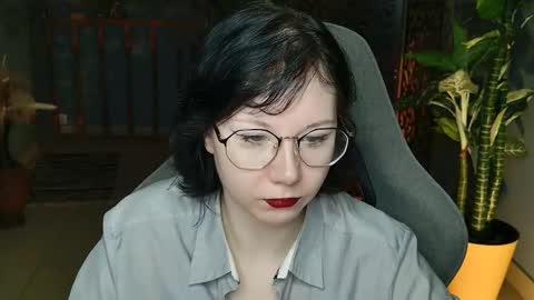 nancymartinez online show from November 5, 2025, 9:20 am