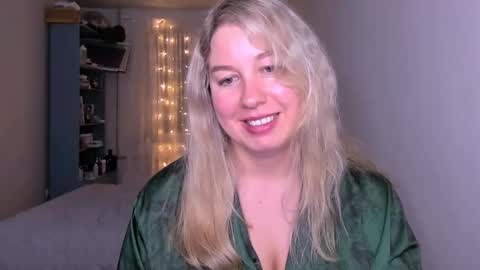 Snapshot of nancysanders chatting on May 16, 2026, 8:07 pm Nancy online show from May 16, 2026, 8:07 pm