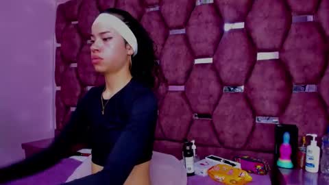 nanis james15 online show from June 5, 2026, 3:24 am