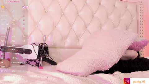 anna online show from February 25, 2025, 2:36 am