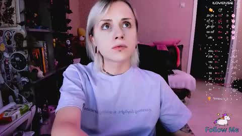 Monday-Friday 12-4 AM and 6-9 AM New York time online show from January 9, 2026, 8:10 pm