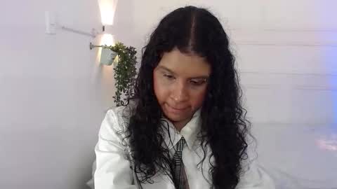 Nanna Rouse online show from October 24, 2025, 9:00 pm