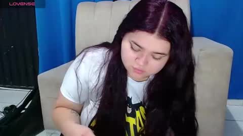 Snapshot of nanny6904 chatting on December 19, 2025, 3:02 am nanny6904 online show from December 19, 2025, 3:02 am