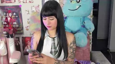 Naoko online show from December 2, 2025, 3:56 am