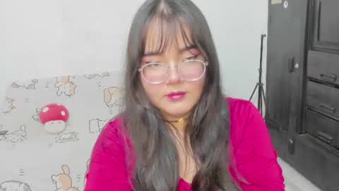 Snapshot of naoko_uwu chatting on June 16, 2026, 1:19 am Naoko online show from June 16, 2026, 1:19 am