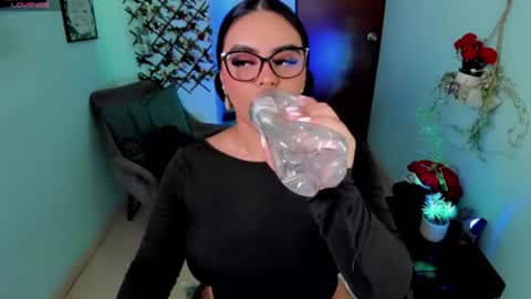 Snapshot of naomi_aniston chatting on June 9, 2026, 2:06 pm naomi_aniston online show from June 9, 2026, 2:06 pm