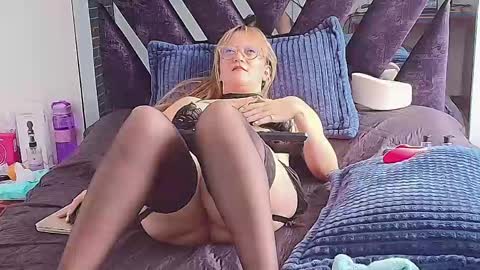 Naomi online show from March 2, 2026, 6:26 pm