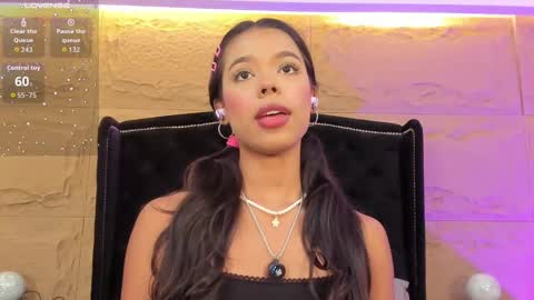 Naomi online show from November 23, 2025, 9:14 pm