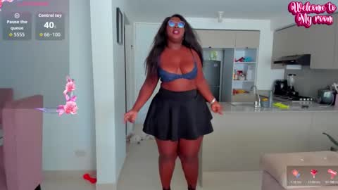 Snapshot of naomi_kiing chatting on January 14, 2026, 7:41 pm Nathalia King online show from January 14, 2026, 7:41 pm