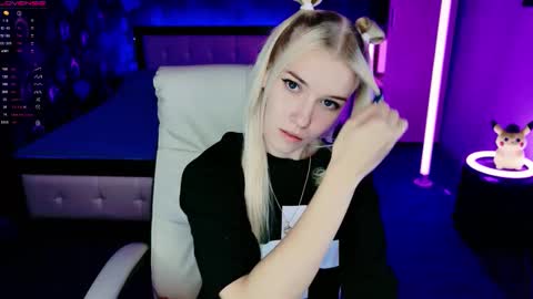 Snapshot of naomihita chatting on November 2, 2025, 3:58 pm naomihita online show from November 2, 2025, 3:58 pm