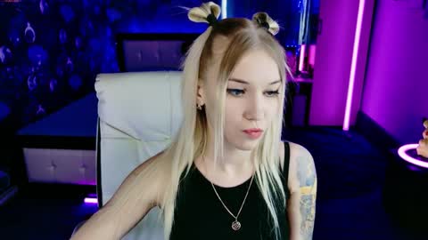 naomihita online show from April 8, 2026, 9:53 am