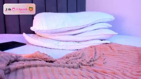 Naomi online show from June 5, 2026, 6:52 am