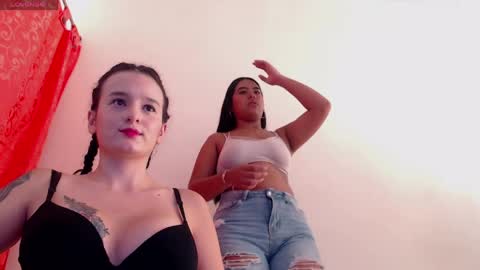 Snapshot of naomiluxe chatting on May 20, 2026, 4:57 pm Nahomi online show from May 20, 2026, 4:57 pm