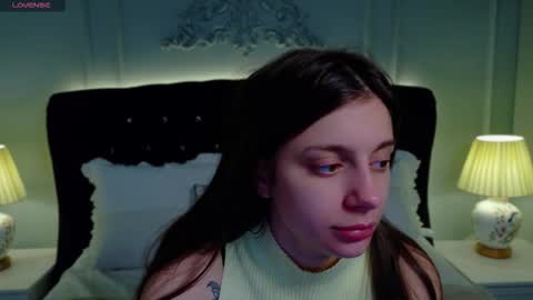 Snapshot of naomimur chatting on November 28, 2025, 4:48 am Naomi online show from November 28, 2025, 4:48 am