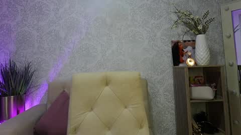Snapshot of naomixjones1 chatting on April 25, 2026, 6:49 am Naomi online show from April 25, 2026, 6:49 am