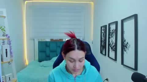 naomy online show from November 26, 2025, 11:50 pm