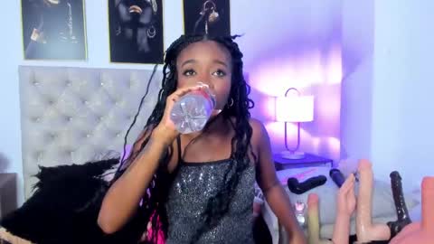 naomy_191 online show from June 3, 2026, 2:58 am