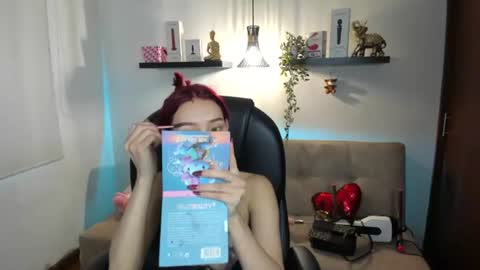 Snapshot of naomy_hot04 chatting on August 6, 2026, 10:55 pm naomy online show from August 6, 2026, 10:55 pm